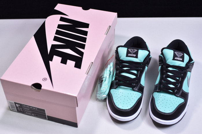 nike dunk sb low diamond S*pply co. "t*f*ny" 304292-402
