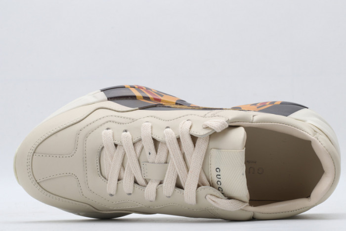 G*u*i sneaker g1000055