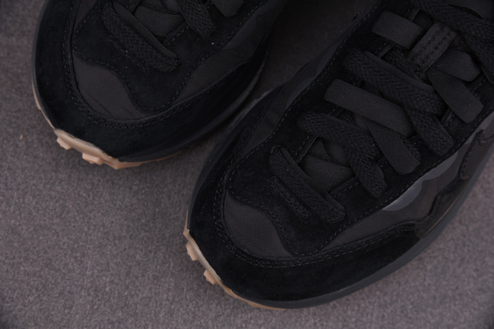 sacai x nike vaporwaffle dd1875-001