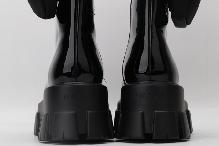 prad women