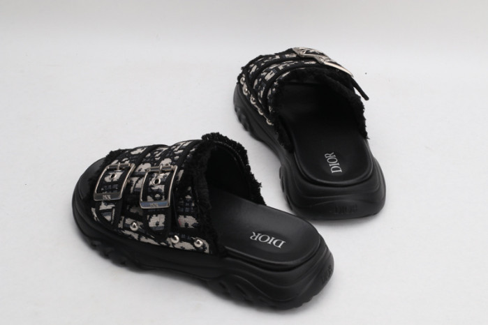 d1or sandal