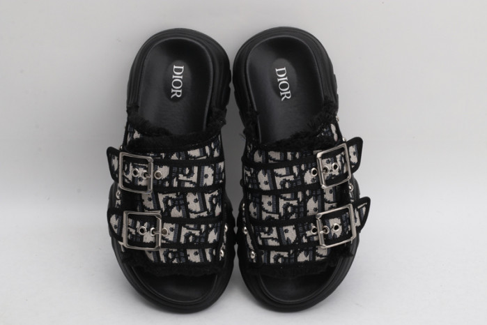 d1or sandal