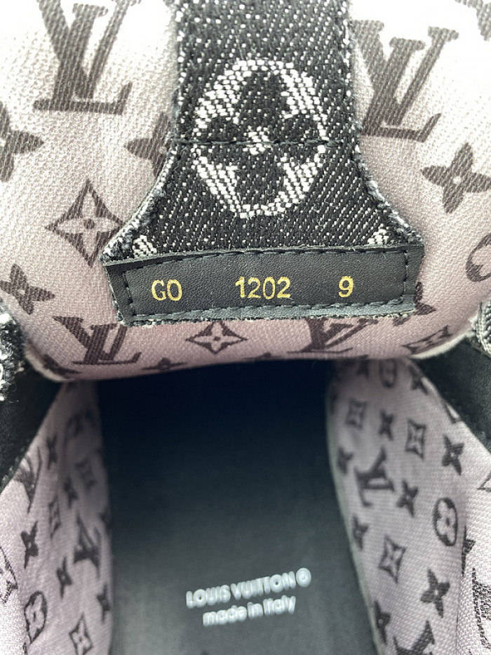 l&v skate sneaker black swarovski monogran