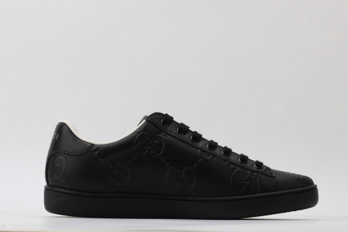 G*u*i sneaker g1000022