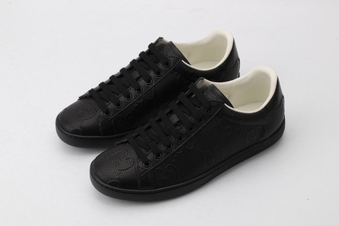 G*u*i sneaker g1000022
