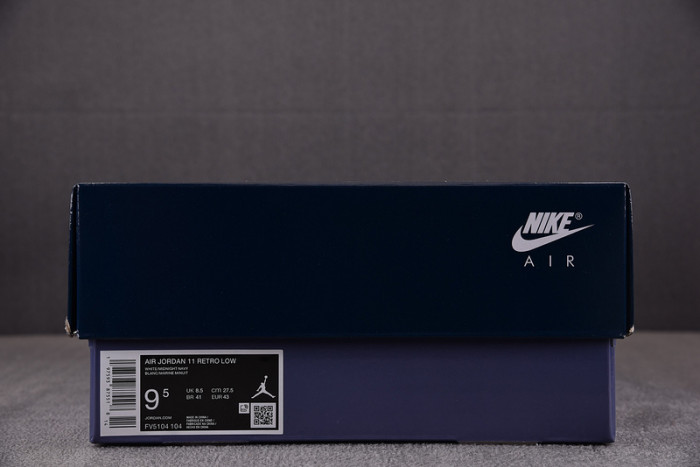 air jordan 11 low diffused blue fv5104-104